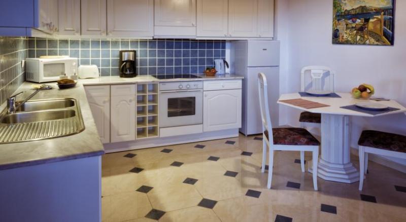 Hotel Thea 3*