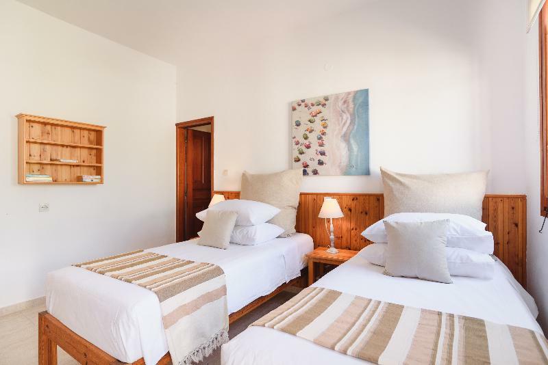 Hotel Thea 3*
