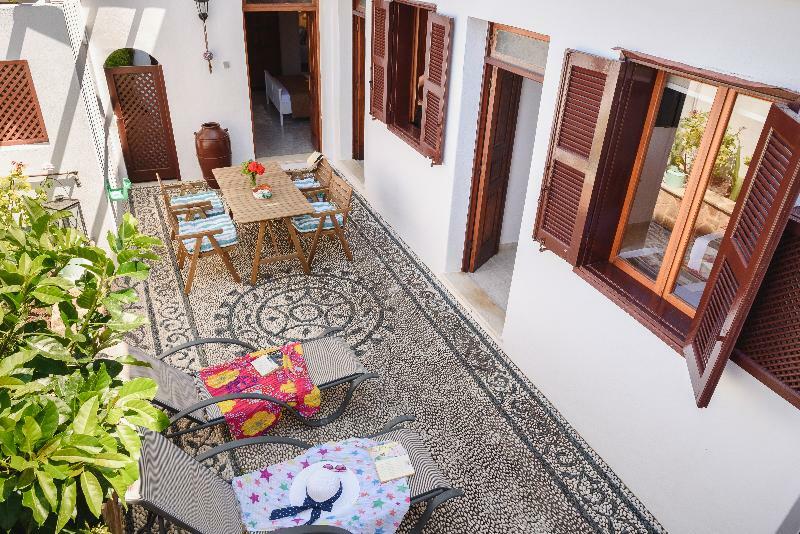 Thea Hotel 3*