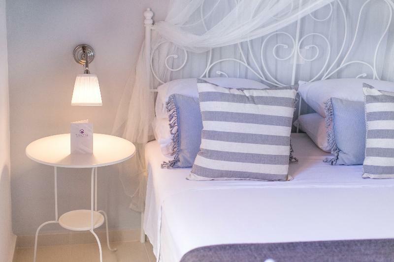 Hotel Thea 3*
