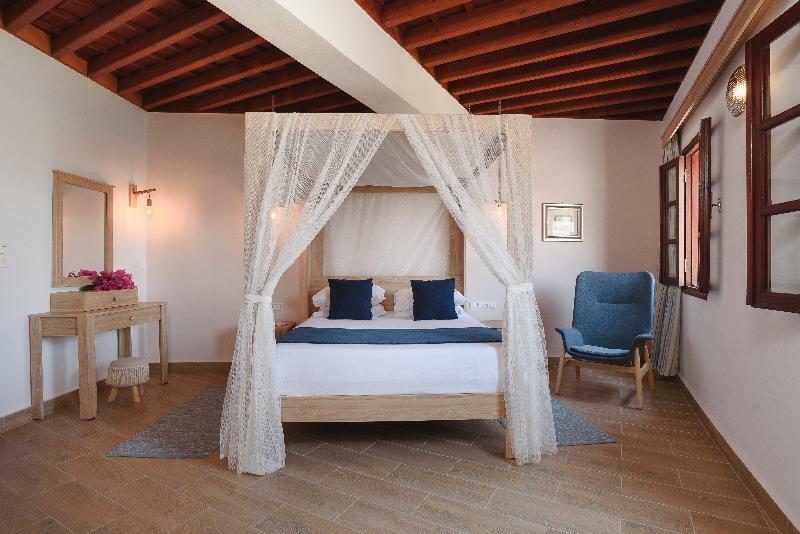 Hotel Thea 3*